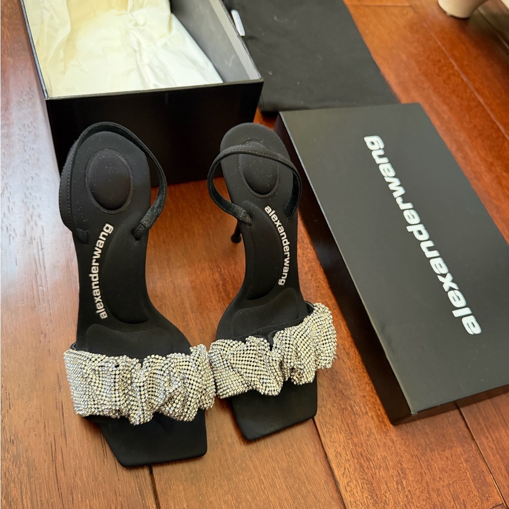 Alexander Wang Julie Crystal
Scrunchie Sandals
